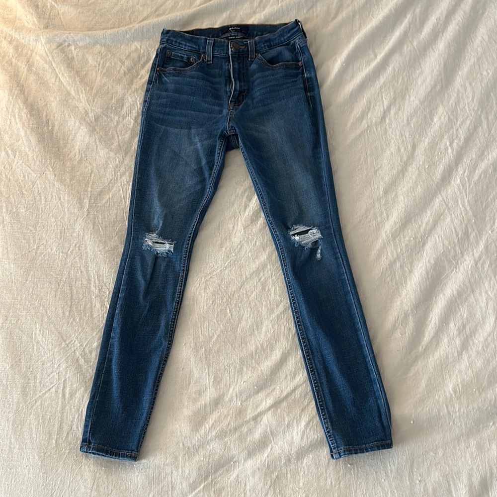 Aeropostale- Dark Wash Mid Wash Cheeky Jegging